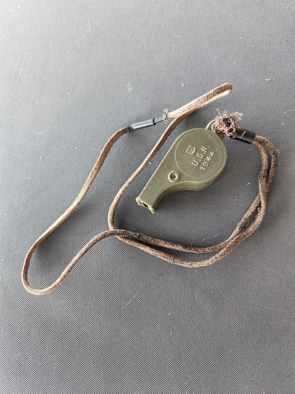 WW2 USN 1944 Plastic Military Whistle PEI Olive Drab OD Green Vintage Lanyard
